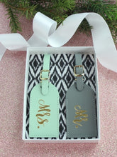 Load image into Gallery viewer, The Paisley Box Luggage Tag - Mr. &amp; Mrs. (Multiple Colors, Set of 2)
