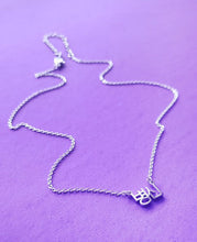 Load image into Gallery viewer, Gorilla Doe Korean Hangul &quot;병신&quot; (Byung-Shin) Necklace - Silver
